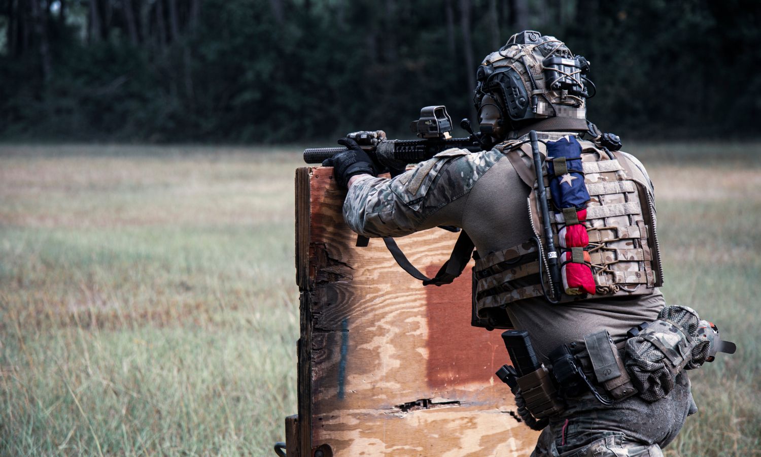 Tips untuk pelatihan untuk skenario dunia nyata dengan target pemotretan taktis Tips untuk pelatihan untuk skenario dunia nyata dengan target pemotretan taktis