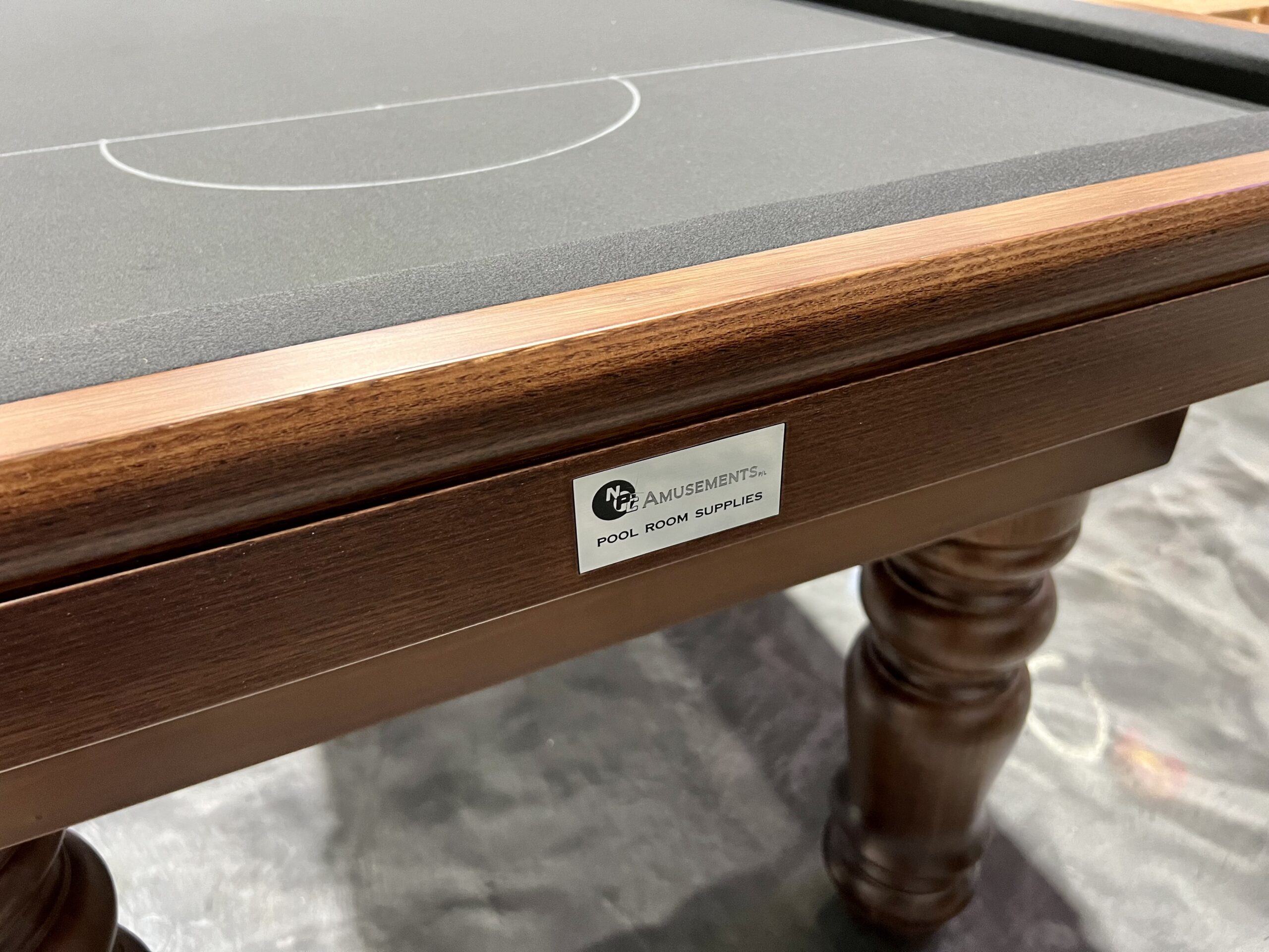 The Green Felt Gathering: Bagaimana Tabel Pool menenun ikatan sosial dan persahabatan The Green Felt Gathering: Bagaimana Tabel Pool menenun ikatan sosial dan persahabatan